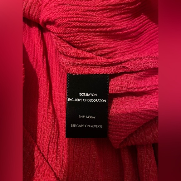 TORRID crinkle lace blouse-3X(22-24) NWT - Picture 6 of 6